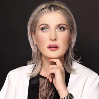 Ioana Cristea - Cum să devii make-up artist de succes | Podcast ...