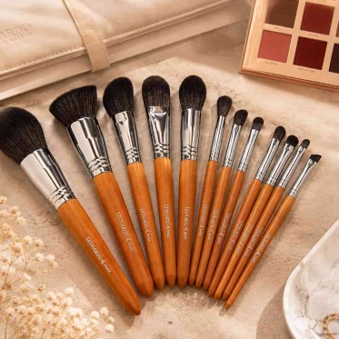Set 12 pensule make-up Leonardo Basic și ETUI cadou Set 12 pensule make-up Leonardo Basic și ETUI cadou